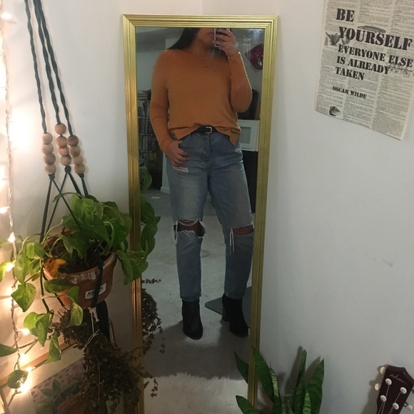 Sweater - Picture 2 of 3